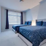 Peaceful House At Barrhaven Ottawa