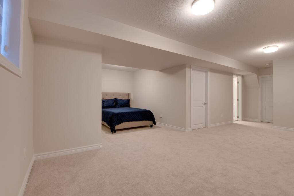 Peaceful House At Barrhaven