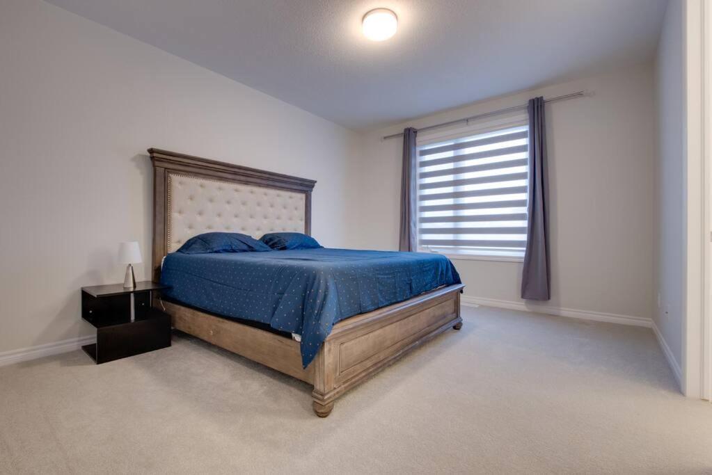Peaceful House At Barrhaven Villa Ottawa